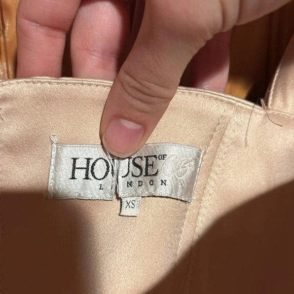 ‼️HOUSE OF CB top‼️ - Picture 3 of 9